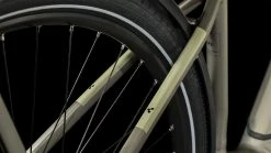 Cube Kathmandu Hybrid Pro 750 Easy Entry Flashstone´n´black 9 Cube Kathmandu Hybrid Pro 750 Easy Entry Flashstone´n´black -Promos Vélo Magasin CUBE Kathmandu Hybrid Pro 750 Easy Entry flashstone n black 631213 4