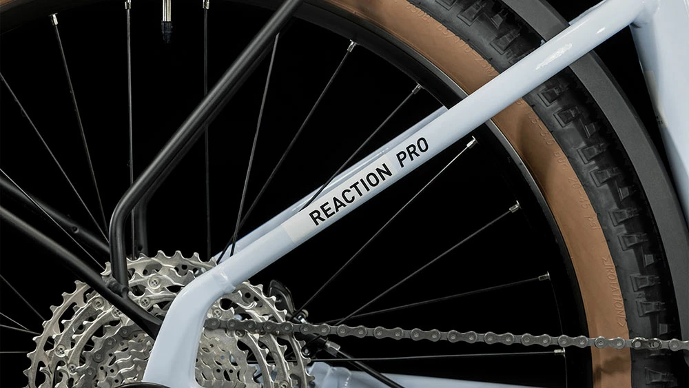 Cube Reaction Hybrid Pro 500 Allroad Easy Entry Flashwhite´n´black 7 Cube Reaction Hybrid Pro 500 Allroad Easy Entry Flashwhite´n´black – Image 5