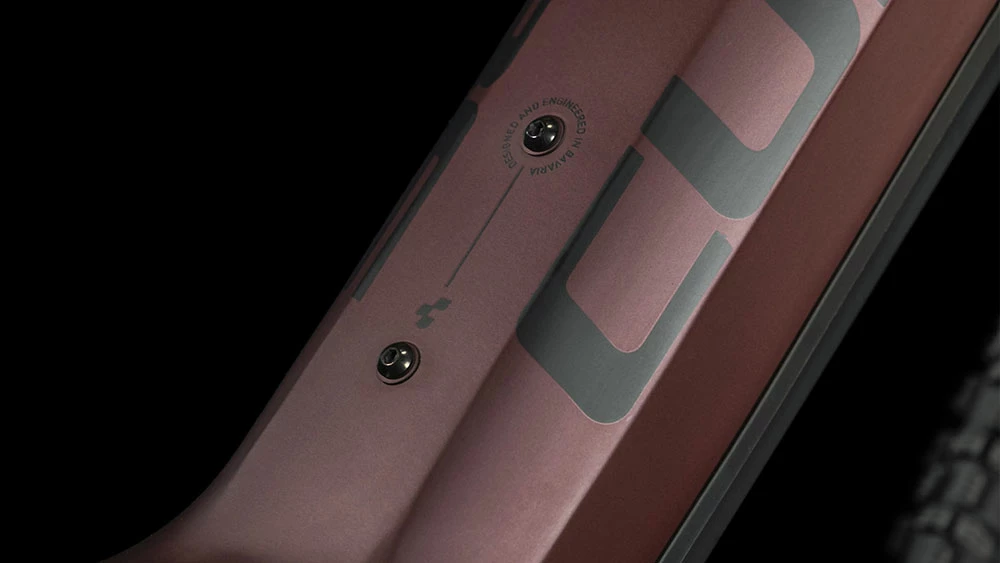 Cube Reaction Hybrid SLX 750 Easy Entry Rubyred´n´black 5 Cube Reaction Hybrid SLX 750 Easy Entry Rubyred´n´black – Image 3