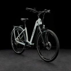 Cube Kathmandu Hybrid ONE 750 Easy Entry Swampgrey´n´black 9 Cube Kathmandu Hybrid ONE 750 Easy Entry Swampgrey´n´black -Promos Vélo Magasin Kathmandu Hybrid ONE 750 swampgrey n black 631173 E 2