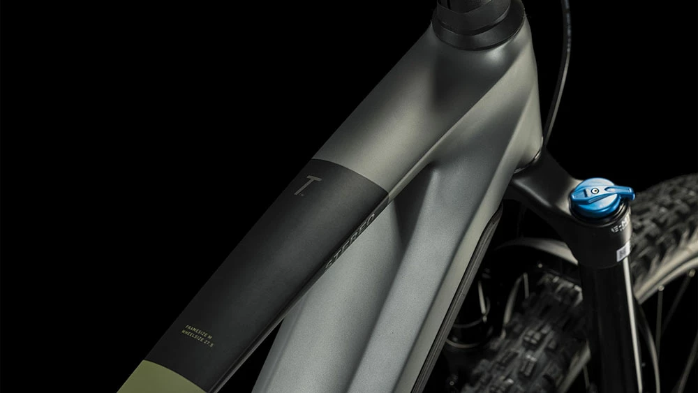 Cube Stereo Hybrid 160 HPC TM 750 27.5 Flashgrey´n´olive 4 Cube Stereo Hybrid 160 HPC TM 750 27.5 Flashgrey´n´olive – Image 2