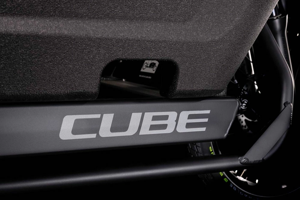 Cube Cargo Hybrid 500 Flashgrey´n´black 5 Cube Cargo Hybrid 500 Flashgrey´n´black – Image 3