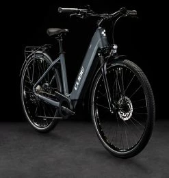 Cube Touring Hybrid ONE 500 Easy Entry Grey'n'white 5 Cube Touring Hybrid ONE 500 Easy Entry Grey'n'white -Promos Vélo Magasin cube 631051 20118924 Touring Hybrid ONE 500 Easy Entry grey n white 2