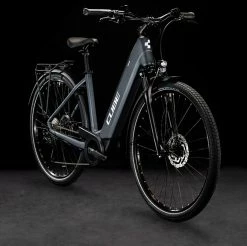 Cube Touring Hybrid ONE 625 Easy Entry Grey'n'white 5 Cube Touring Hybrid ONE 625 Easy Entry Grey'n'white -Promos Vélo Magasin cube 631052 20118927 Touring Hybrid ONE 625 Easy Entry grey n white 2