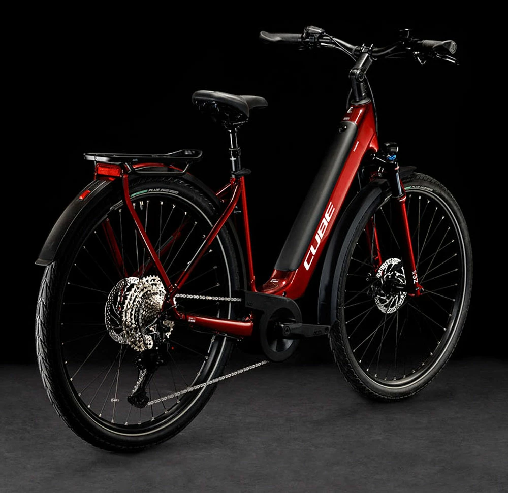 Cube Touring Hybrid EXC 625 Easy Entry Red'n'white 4 Cube Touring Hybrid EXC 625 Easy Entry Red'n'white – Image 2